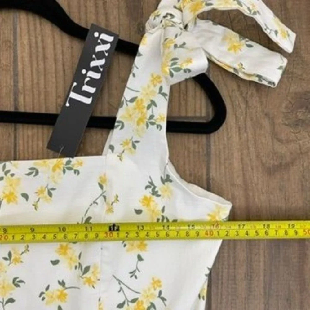 Trixxi Floral Mini Dress Womens Large White Yellow Tie Shoulder Square Neck NEW